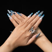 Reflets de Papillons sur le Lac